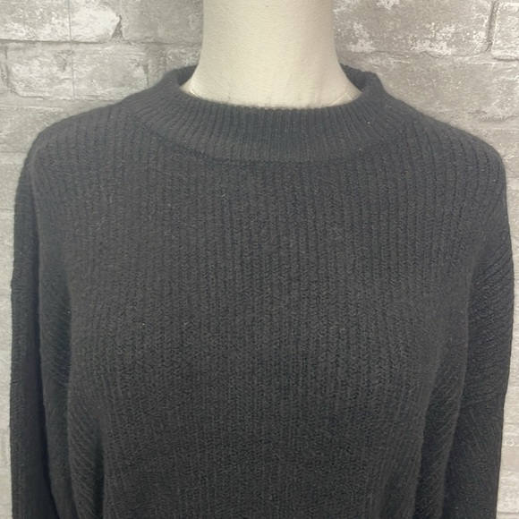 Vici Open Back Tie Waist Balloon Sleeve Black Sweater - Picture 4 of 9